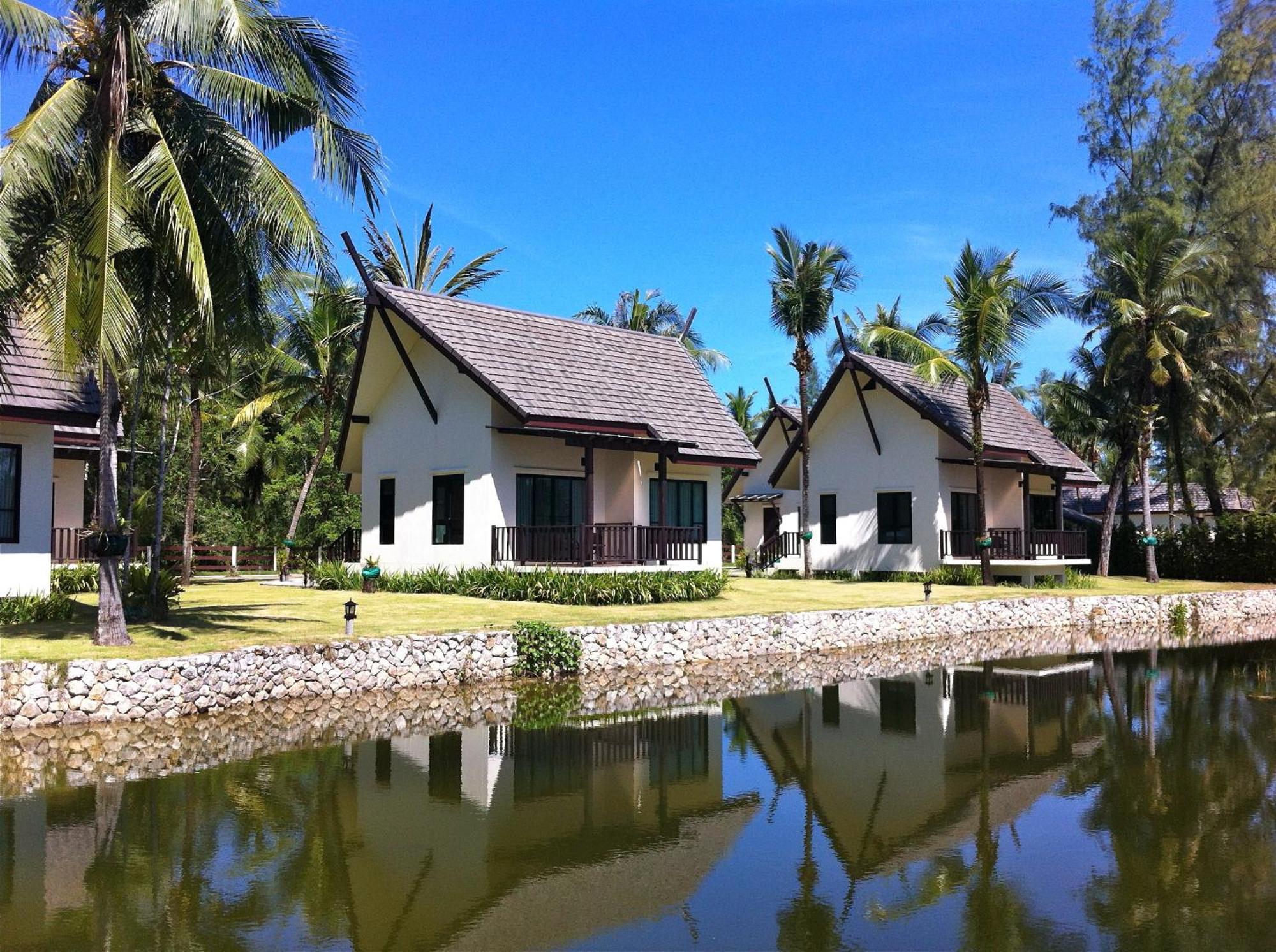 Khaolak Blue Lagoon Resort - Sha Extra Plus Khao Lak Exterior photo