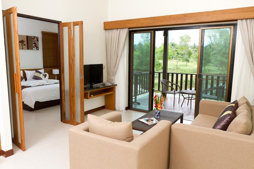 Khaolak Blue Lagoon Resort - Sha Extra Plus Khao Lak Room photo